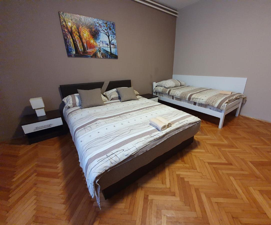 Gradiska Na Savi Apartmani I Sobe Eksteriør bilde