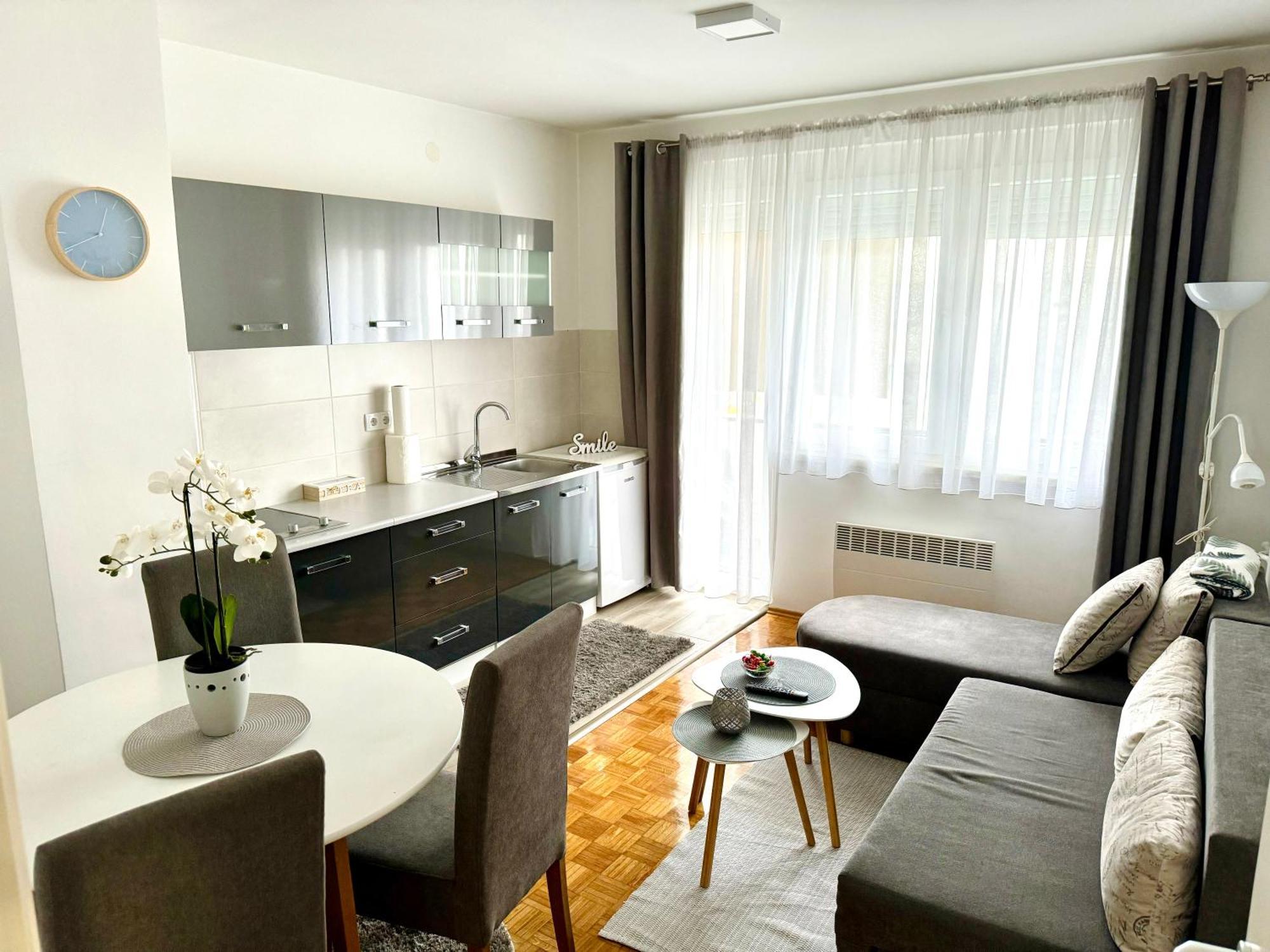 Gradiska Na Savi Apartmani I Sobe Eksteriør bilde