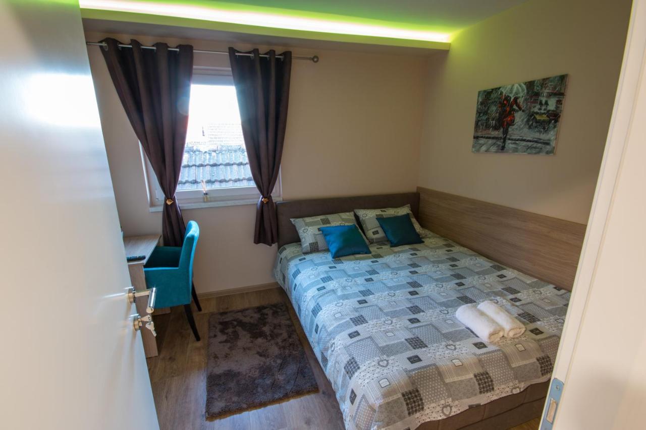 Gradiska Na Savi Apartmani I Sobe Eksteriør bilde