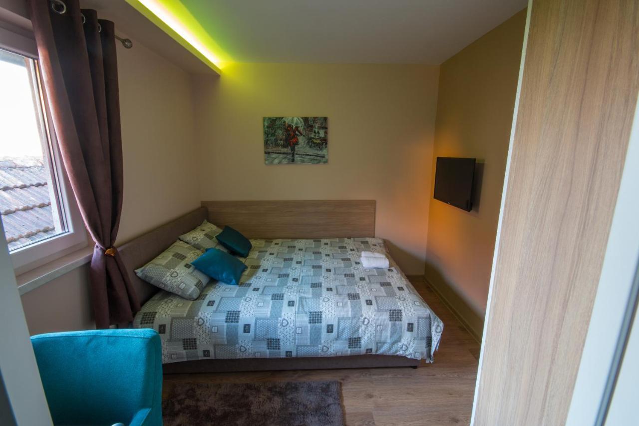 Gradiska Na Savi Apartmani I Sobe Eksteriør bilde