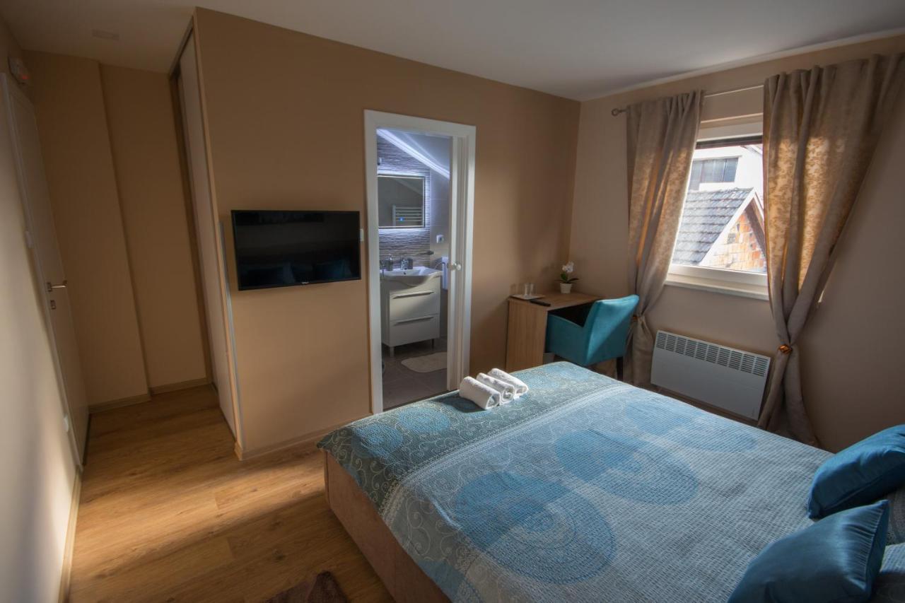 Gradiska Na Savi Apartmani I Sobe Eksteriør bilde